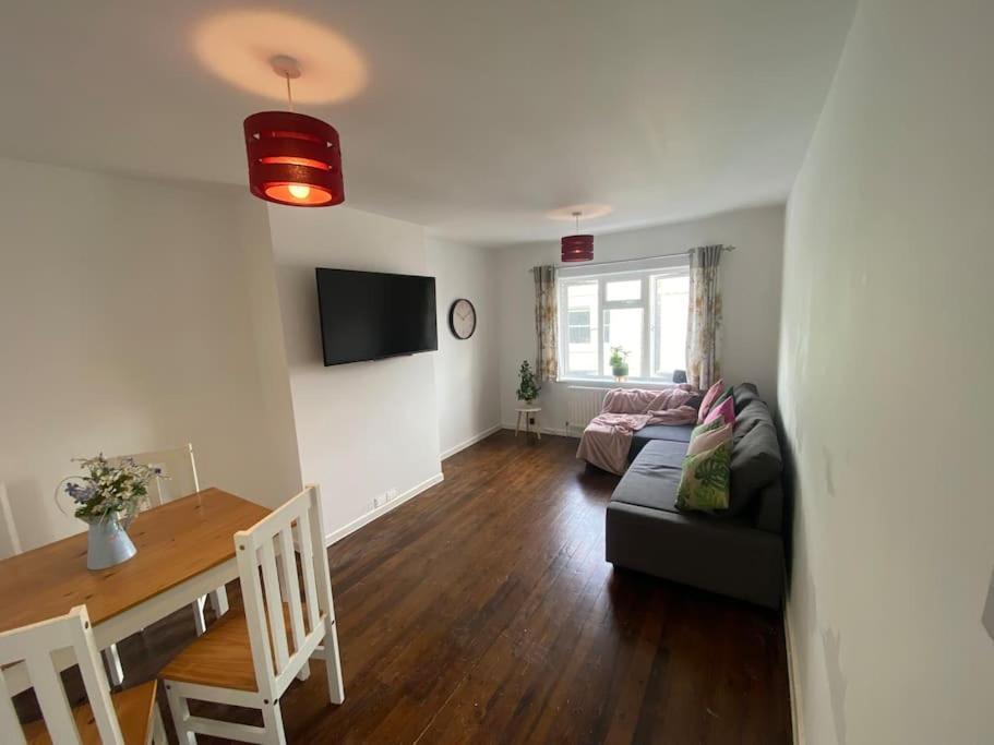 Brighton New Apartment Free Parking Sleeps 6 Εξωτερικό φωτογραφία