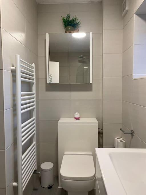 Brighton New Apartment Free Parking Sleeps 6 Εξωτερικό φωτογραφία