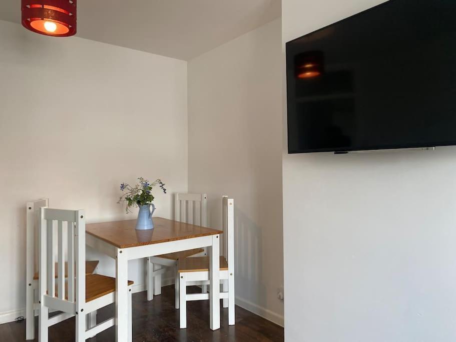 Brighton New Apartment Free Parking Sleeps 6 Εξωτερικό φωτογραφία